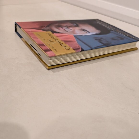 The Soul of a Butterfly: Reflections on Life's Journey Muhammad Ali,Hana Yasmeen - Picture 2 of 8